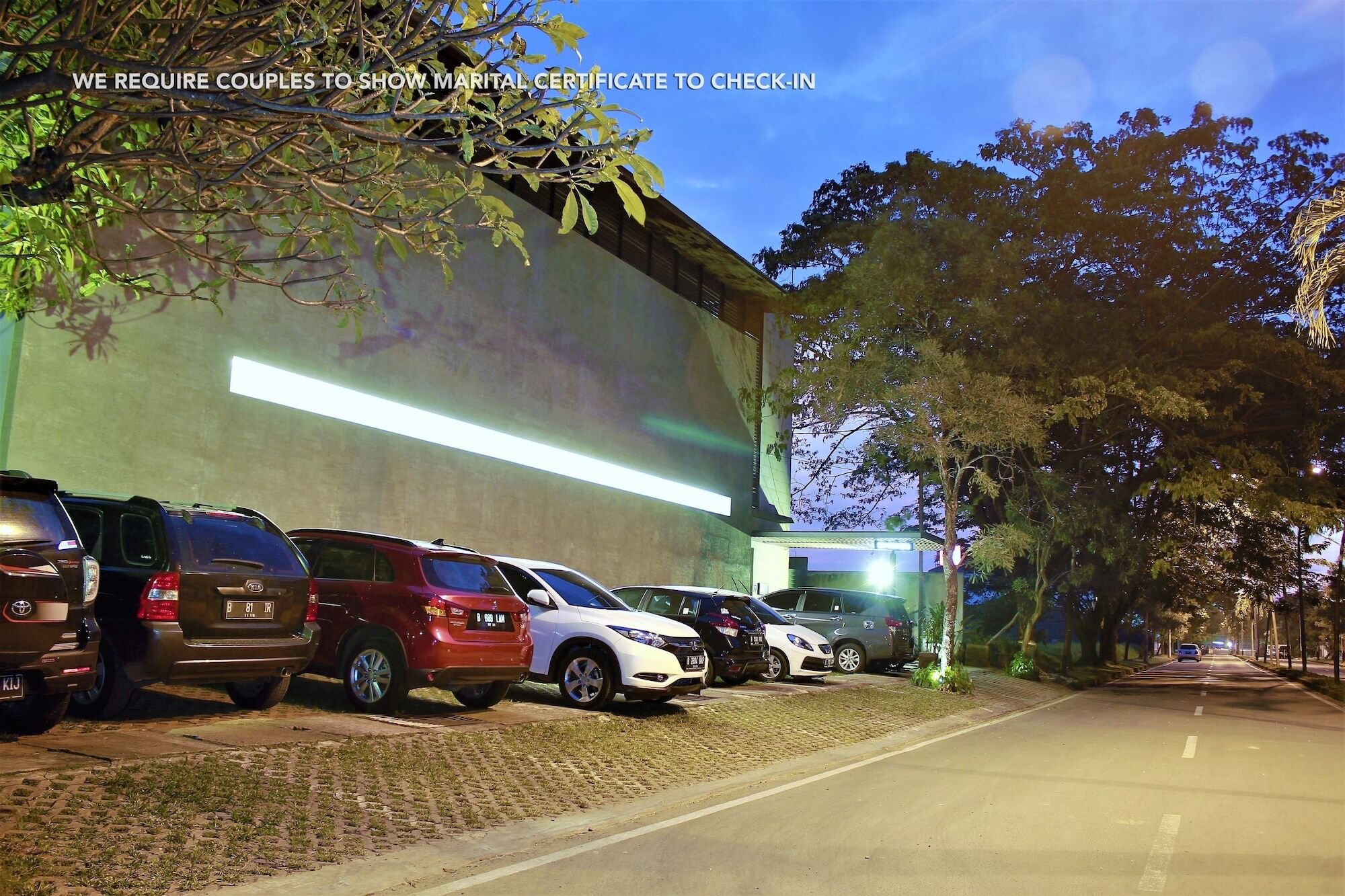 Zen Rooms Permata Karawaci Syariah Tangerang Eksteriør bilde